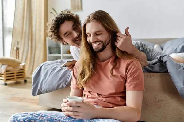 A loving couple shares tender moments while enjoying each other. — Stock Photo
