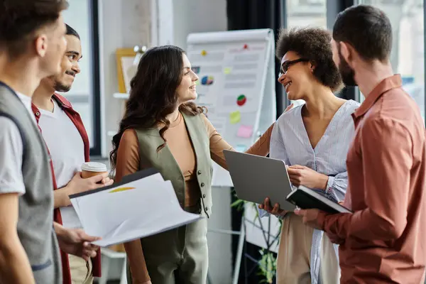 Professionals in elegant attire share warm farewells amidst impending time. — Stock Photo