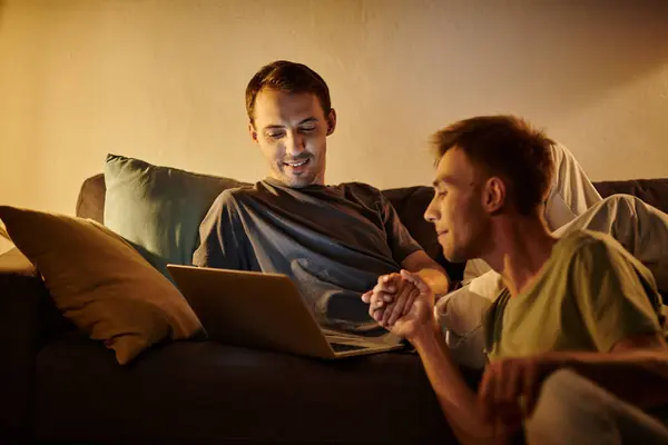 A loving couple enjoys each other on a cozy evening. — Stock Photo