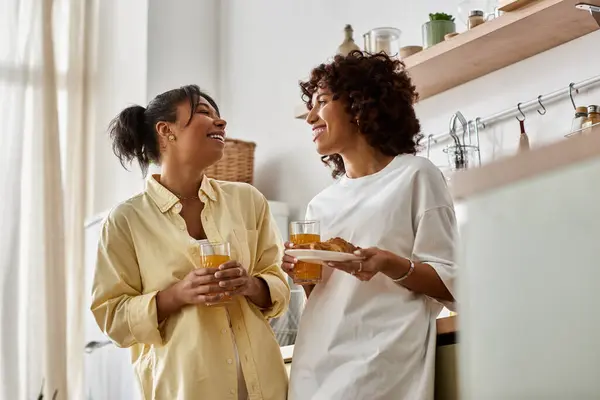 Joyful morning moments for a young couple in a modern apartment — Stock Photo