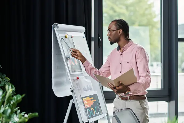 Digital nomad engaged in a creative presentation about remote work strategies. — Stock Photo