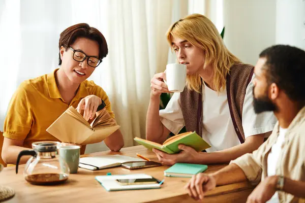 Diverse group of young, stylish men bonding over books and discussions in a warm setting. — Stock Photo