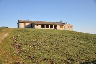 Dini yürüyüşlerde mola, Umbria 'da başıboş dolaşma.