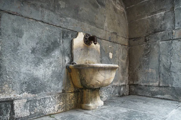 Brunnen Von San Michele Pozzo Bianco Bergamo Lombardei Alta Italy — Stockfoto