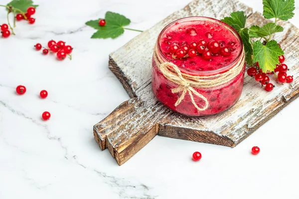 Red Currant Jam Fresh Berry Canned Berries Light Background Food — Φωτογραφία Αρχείου