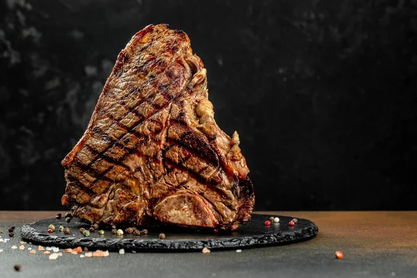 Μαρμαροειδές Βόειο Κρέας Bone Porterhouse Βόειο Κρέας Ψημένο Μπριζόλα Πανό — Φωτογραφία Αρχείου