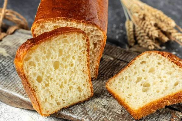 Brot Mit Löchern Knuspriges Handwerkliches Ciabatta Brot Foodblog Gebäck Mehl — Stockfoto