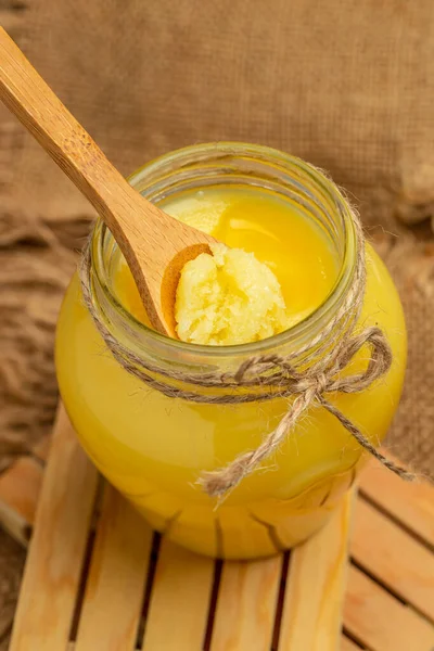 Hausgemachte Geschmolzene Ghee Butter Bio Ayurveda Laktosefreie Hochwertige Butter Platz — Stockfoto