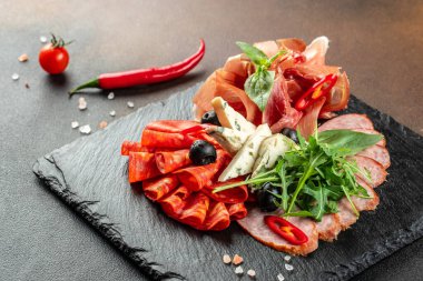 Antipasto. Et tabağı afişi, menü, metin için tarif yeri, üst görünüm,