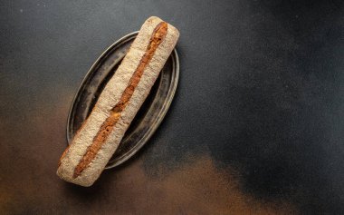 Taze, karabuğday ekmekli baget. afiş, menü, metin için tarif yeri, üst görünüm.