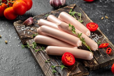 Tahtadaki sosisler. Üst Manzara. metin için yer.