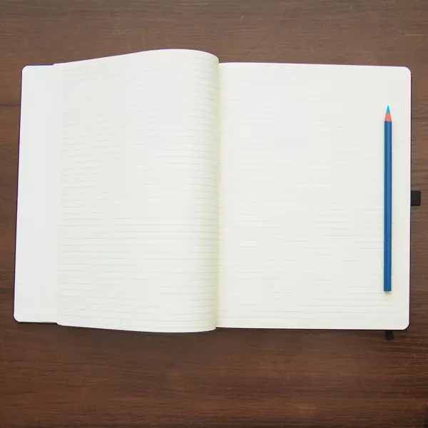 Notebook Tužka Krásném Pozadí Fotostudiu — Stock fotografie