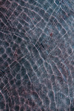 Yüzme havuzundaki su yansıması, soyut arkaplan 