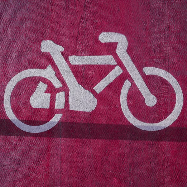 Bisiklet Yolunda Bisiklet Trafiği Tabelası — Stok fotoğraf