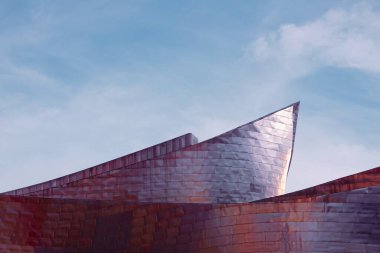 Guggenheim Bilbao Müzesi mimarisi, Bilbao seyahat merkezleri 