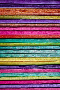 çok renkli ahşap çubuklar, renkli arka plan 
