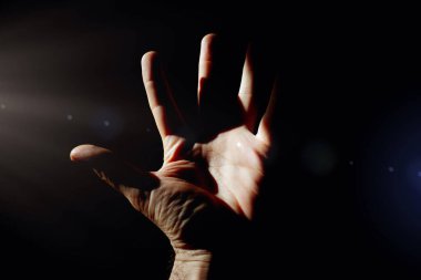 Gölgede el kol hareketi, hisler 