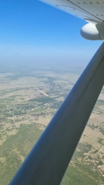 View Aircraft Wing Savannah Kenya — Vídeo de Stock