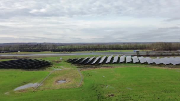 Aerial View Large Field Solar Cells Production Renewable Energy — Vídeo de stock