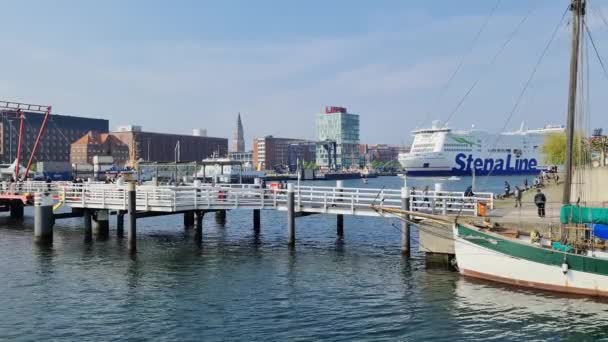 Kiel Tyskland 2023 Utsikt Över Kiels Hamn Solig Dag — Stockvideo