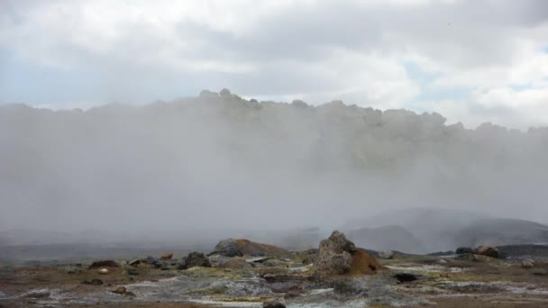 Пара Гарячих Джерел Вулканічних Сірчаних Полях Ісландії — стокове відео