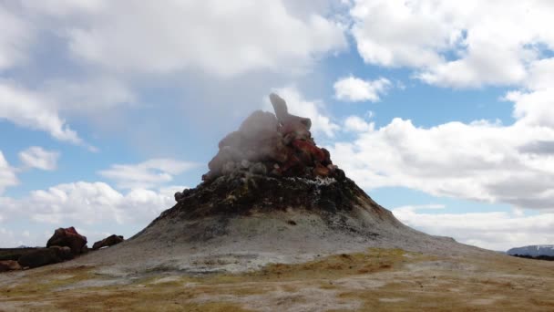 Águas Termais Fumegantes Nos Campos Enxofre Vulcânico Islândia — Vídeo de Stock