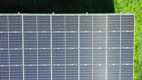 Luchtfoto Van Een Groot Zonnepark Voor Productie Van Alternatieve Energie — Stockfoto
