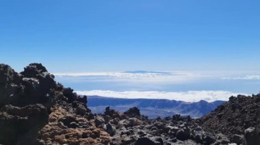 Tenerife Kanarya Adası 'ndaki Teide Dağı' nın dağ manzarası.