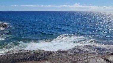 Tenerife 'nin Kanarya Adası' ndaki Rocky plajı