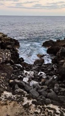 Tenerife 'nin Kanarya Adası' ndaki Rocky plajı