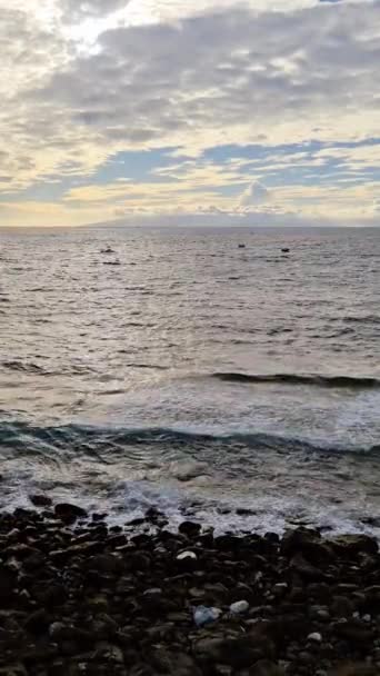 Rotsachtige Strand Het Canarische Eiland Tenerife — Stockvideo