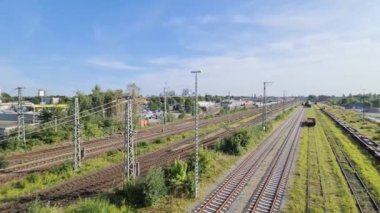 Neumuenster, Almanya - 16. Eylül 2024: Neumuenster Almanya 'sındaki çok sayıda nakliye sahasında görüntüleme