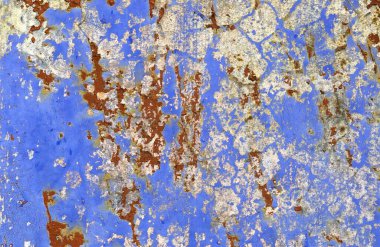 Çatlamış ve yüksek çözünürlüklü beton duvar dokusundaki boyaları soymuş..