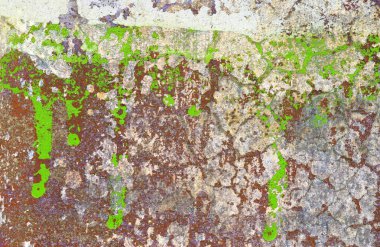 Çatlamış ve yüksek çözünürlüklü beton duvar dokusundaki boyaları soymuş..