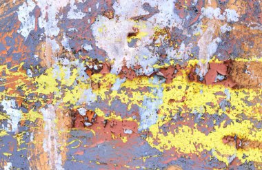 Çatlamış ve yüksek çözünürlüklü beton duvar dokusundaki boyaları soymuş..