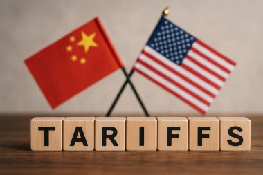 ABD ve Çin arasındaki gümrük vergileri ithalat ve ihracat ve ticaret savaşlarına yönelik vergileri artırıyor