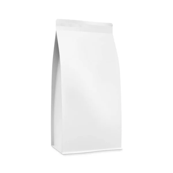 空白白色松软咖啡包模板 白色背景隔离 — 图库照片