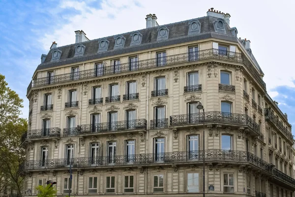 Paris Beautiful Building Ancient Facade Place Saint Augustin Luxury District — Stock Photo, Image