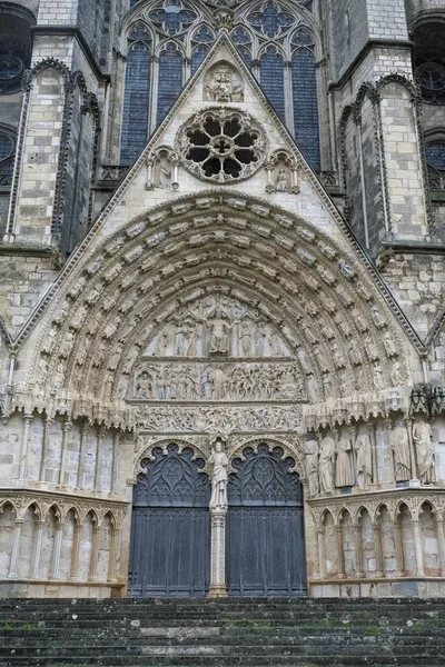 Bourges Fransa Nın Ortaçağ Şehri Saint Etienne Katedrali Azizlerin Heykelleri — Stok fotoğraf