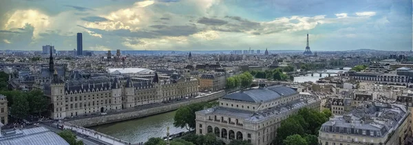 Paryż Panorama Miasta Conciergerie Nad Sekwaną Wieżą Montparnasse Wieżą Eiffla — Zdjęcie stockowe