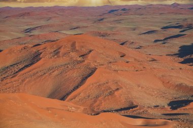 Namibya, Namib Çölü 'nün havadan görünüşü, vahşi doğa, yağmur mevsiminde manzara.