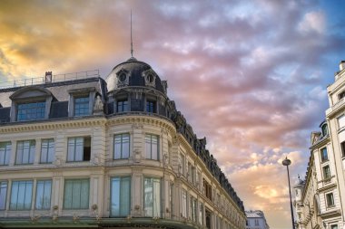 Paris, 7. Bölge 'deki güzel cepheler, Babil Sokağı.