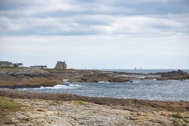 Quiberon Yarımadası, Britanya 'da, okyanusun güzel deniz manzarası, kayalık Cote Sauvage.
