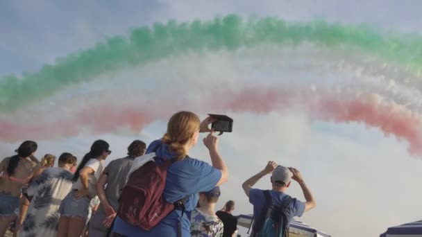 Italy Jesolo August 2022 Italian Flag Sky Created Colored Smoke — Vídeo de Stock
