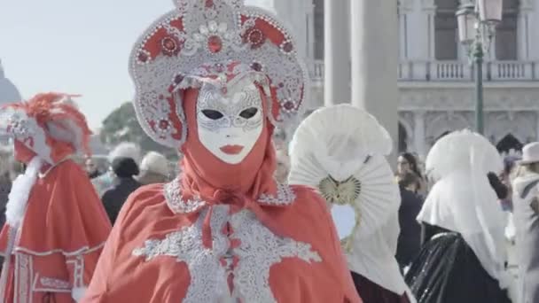 Venice Italy February 2022 Disguised Person Red Dress White Mask — Stockvideo