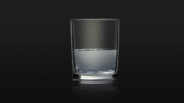 Νερό Γεμίζει Ποτήρι Ποτήρι Ζέσεως Μαύρο Φόντο — Αρχείο Βίντεο