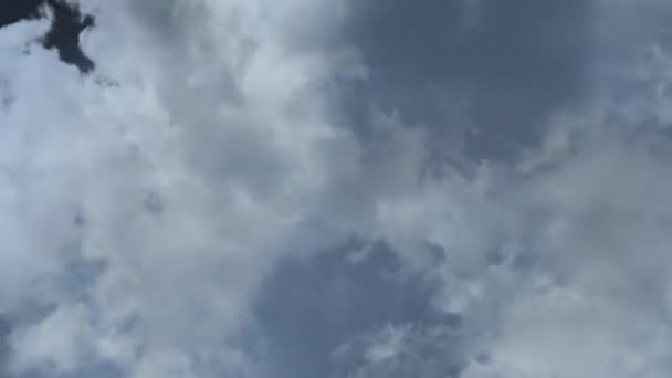 Transición Del Lapso Tiempo Nube Primero Pantalla Negra Luego Pantalla — Vídeo de stock