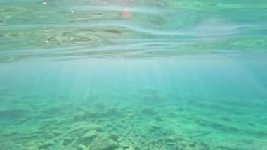 Sardunya 'daki Maddalena adasının deniz yatağı.