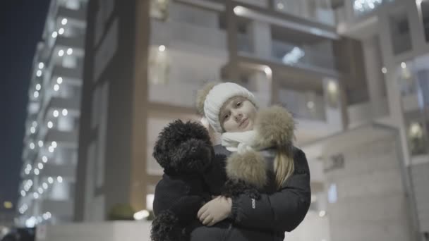 Little Girl Poodle Her Arms Night City Winter — Stock Video