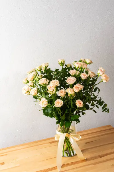 Bouquet Délicates Roses Crème Dans Vase Verre Décoration Maison Avec — Photo